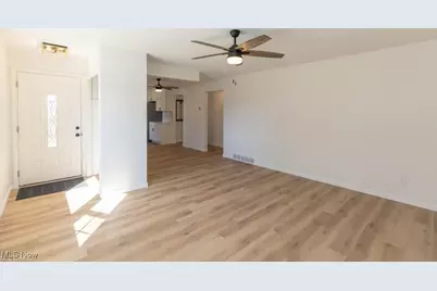 5099 W 220 Street, Fairview Park, OH 44126 - Photo 17