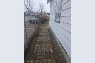 2867 Garfield Boulevard, Lorain, OH 44052 - Photo 21