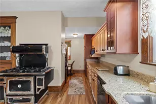 1011 Parriott Ave, Moundsville, WV 26041 - Photo 13