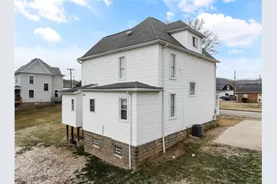1011 Parriott Avenue, Moundsville, WV 26041 - Photo 31