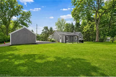 8564 Cedar Road, Chesterland, OH 44026 - Photo 3