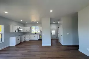 597 S 12th St, Coshocton, OH 43812 - Photo 7