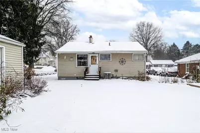 369 Franklin Avenue, Barberton, OH 44203 - Photo 3