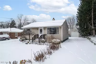369 Franklin Avenue, Barberton, OH 44203 - Photo 5