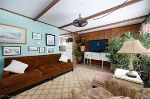 369 Franklin Ave, Barberton, OH 44203 - Photo 9