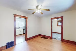 941 Hunt St, Akron, OH 44306 - Photo 9