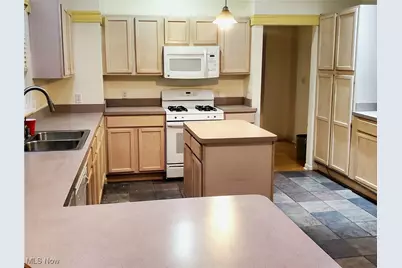 10803 Detroit Avenue #3B, Loveland, OH 44102 - Photo 5