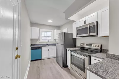 1530 E 214th Street #1/DN, Euclid, OH 44117 - Photo 9