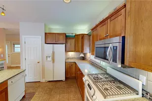 891 Stonewater Dr, Kent, OH 44240 - Photo 13