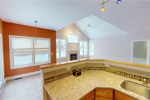 891 Stonewater Dr, Kent, OH 44240 - Photo 15