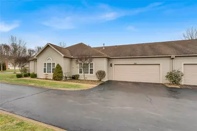 24 Hunters Woods Boulevard #D, Canfield, OH 44406 - Photo 3