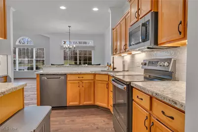 24 Hunters Woods Boulevard #D, Canfield, OH 44406 - Photo 13