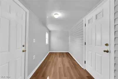 3992 E 26th Street #1/DN, Newburgh Heights, OH 44105 - Photo 3