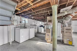 3992 E 26th St, Newburgh Heights, OH 44105 - Photo 15