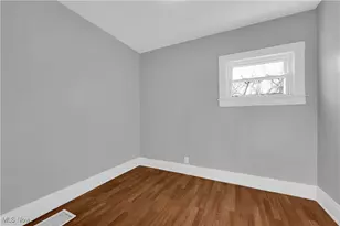 3992 E 26th St, Newburgh Heights, OH 44105 - Photo 11