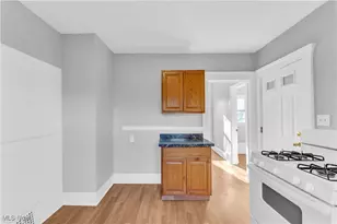 3992 E 26th St, Newburgh Heights, OH 44105 - Photo 9