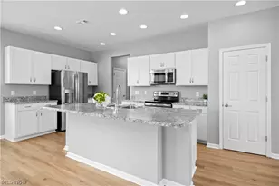 292 Kensington Wy, Elyria, OH 44035 - Photo 19