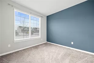 292 Kensington Wy, Elyria, OH 44035 - Photo 5