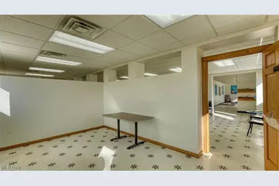 918 Woodlawn Avenue, Cambridge, OH 43725 - Photo 13