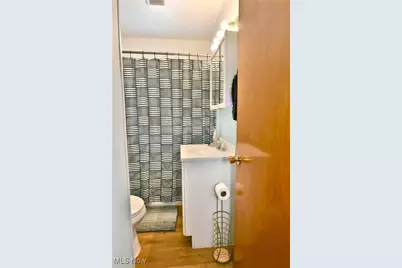 1722 Bradford Street NW, Warren, OH 44485 - Photo 33
