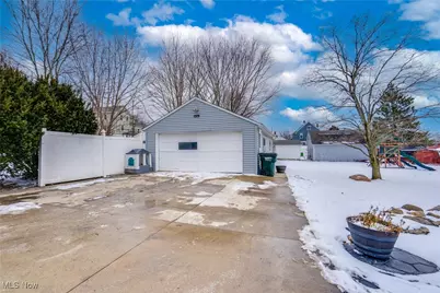 377 Hillsdale Avenue, Barberton, OH 44203 - Photo 25