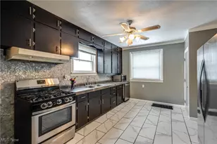 377 Hillsdale Ave, Barberton, OH 44203 - Photo 11