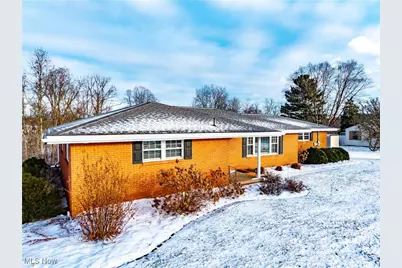 330 Wynncrest Drive, Marietta, OH 45750 - Photo 1