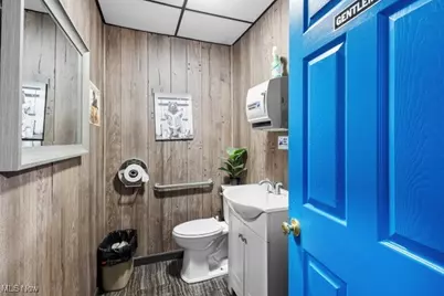 787 E Main Street, Barnesville, OH 43713 - Photo 13