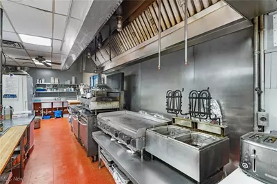 787 E Main Street, Barnesville, OH 43713 - Photo 5