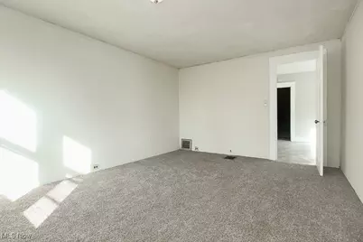 1101 E 66th Street, Loveland, OH 44103 - Photo 7