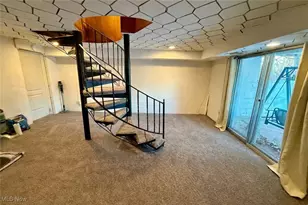 1373 Military Rd, Zanesville, OH 43701 - Photo 15