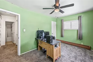 218 N Beverly Ave, Austintown, OH 44515 - Photo 15