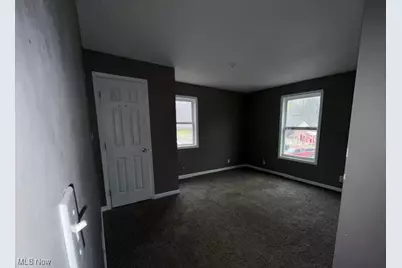 1135 Sharon Avenue, Zanesville, OH 43701 - Photo 5