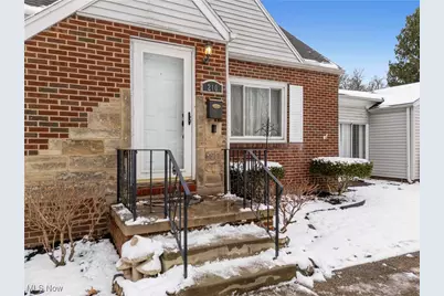 210 Davenport Avenue, Akron, OH 44312 - Photo 3