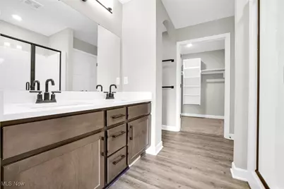 482 Meadow Trail SW, Hartville, OH 44632 - Photo 23