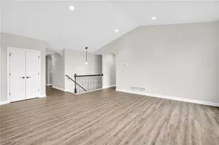 482 Mdw Trl SW, Hartville, OH 44632 - Photo 13