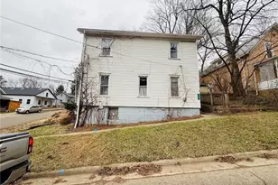 188 W Clinton St, Millersburg, OH 44654 - Photo 1