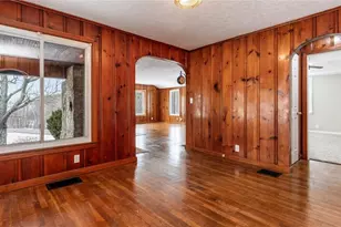 10050 Norwich Dr, Norwich, OH 43767 - Photo 9