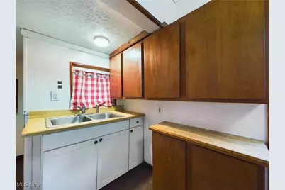 1128 Cordova Avenue, Akron, OH 44320 - Photo 17