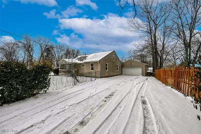 1103 Crestline Drive, Akron, OH 44312 - Photo 27