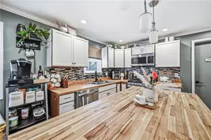 1946 Connecticut Ave, Youngstown, OH 44509 - Photo 11