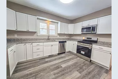 2319 Henn Hyde Road NE, Warren, OH 44484 - Photo 11