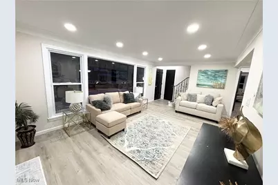2373 N Taylor Road, Cleveland Heights, OH 44112 - Photo 5
