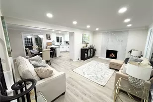 2373 N Taylor Rd, Cleveland Heights, OH 44112 - Photo 3