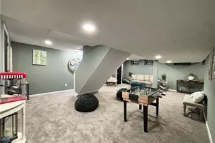 2373 N Taylor Rd, Cleveland Heights, OH 44112 - Photo 27