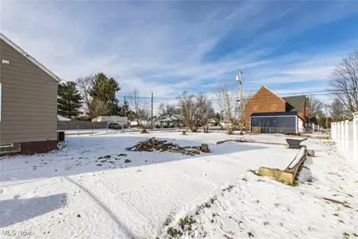 33 Pierce Avenue, Cuyahoga Falls, OH 44221 - Photo 37