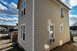 703 9th St, Marietta, OH 45750 - Photo 3