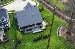 33452 St Marie Ct, Avon, OH 44011 - Photo 3