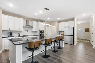 33452 St Marie Ct, Avon, OH 44011 - Photo 7