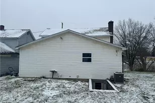 45580 Summit Ave, Caldwell, OH 43724 - Photo 3